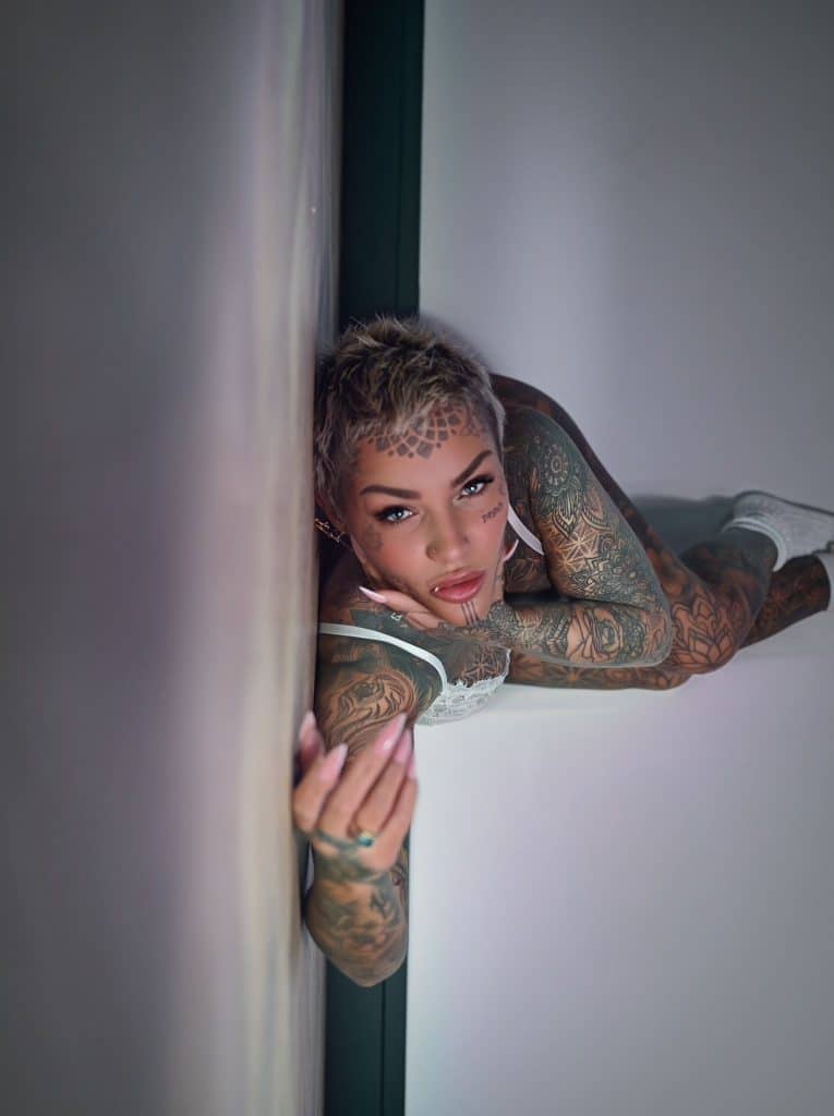 Amy Carroll - Stronger Than Scars