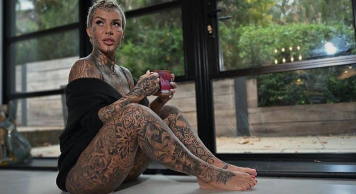 Amy Carroll - Stronger Than Scars