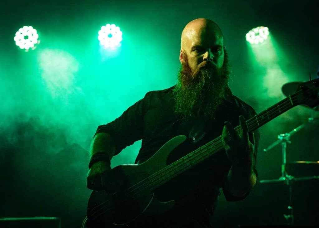 Fallen Relic - Riffs & Rebellion